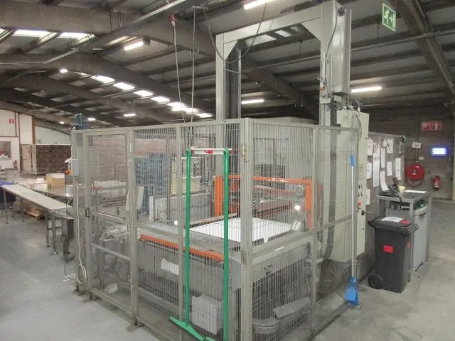 Used Italproject minipal Palletizer for Wine Bottling Lines R 90 for wine bottling lines