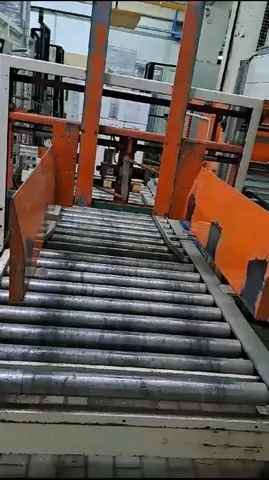 Used Cosma Pack MCPF 11 Palletizer for Wine Bottling Lines R 121 for wine bottling lines