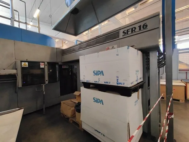 Used Sipa sfr 16 PET Blowing Machine for Beverage Lines W 79 for wine bottling lines
