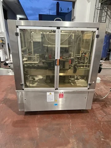 Used P.E. UNIVERSAL ME 540 Wine Labelling Machine EA 680 for wine bottling lines