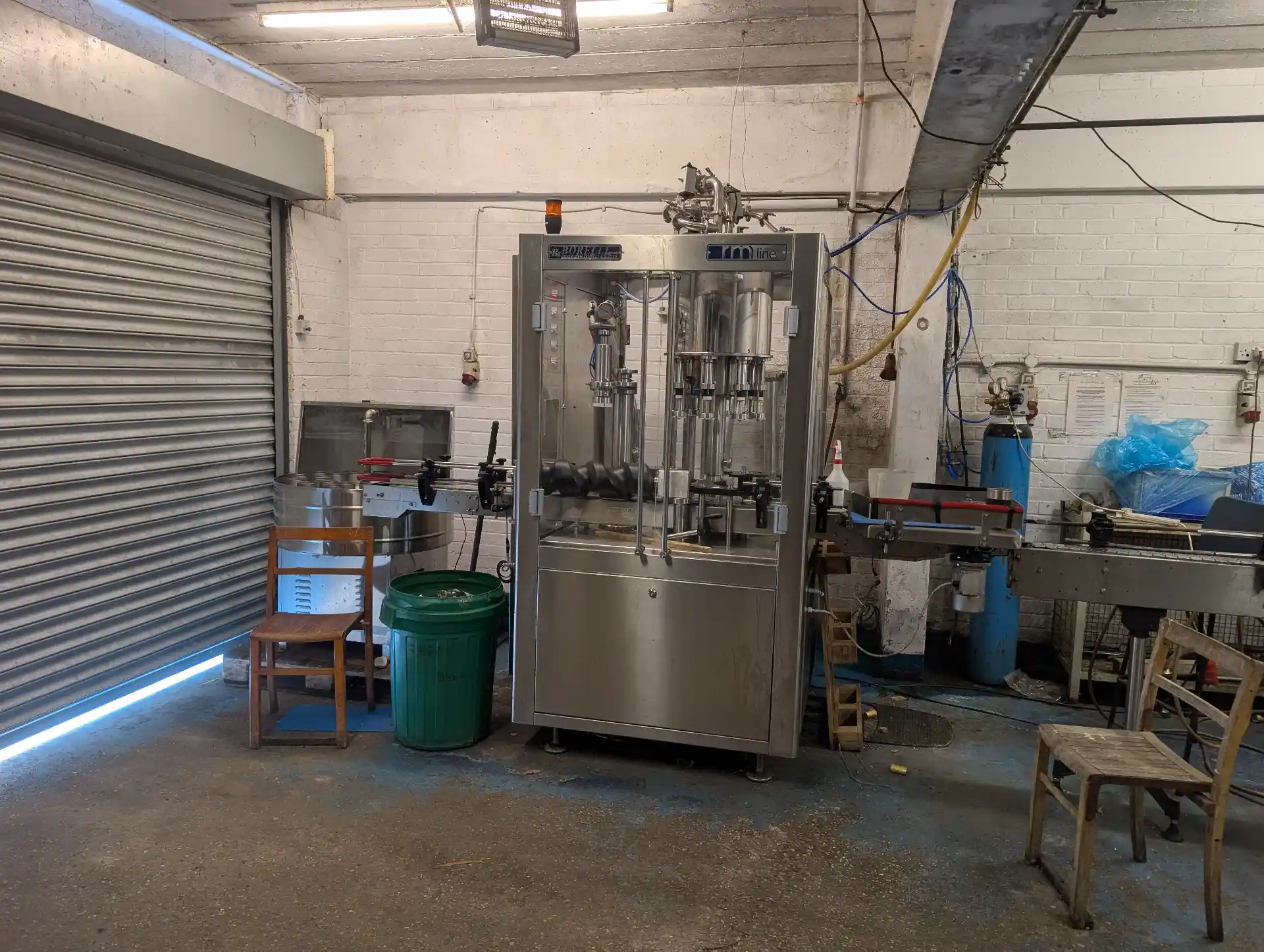 Used Borelli RM 8 Wine Filling Machine T 209 for wine bottling lines