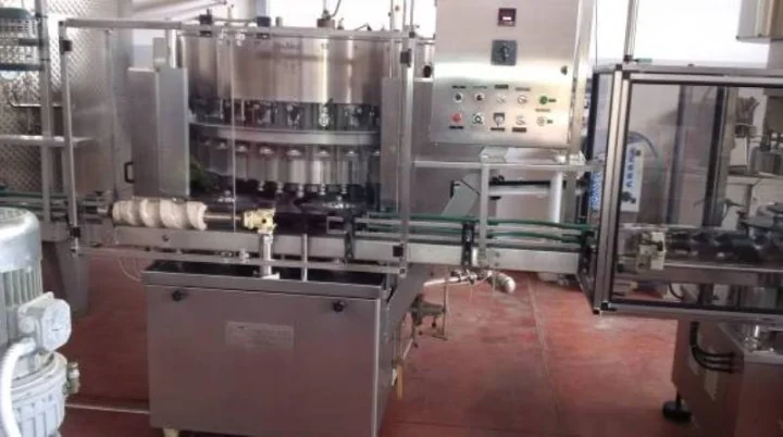 Used Wine Filling Machine T 1 for wine bottling lines