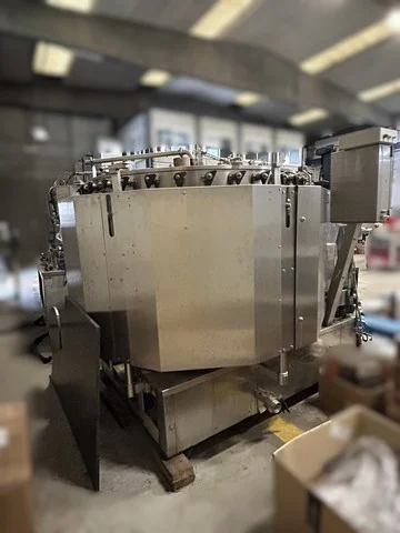 Used Bertolaso Wine Filling Machine T 197 for wine bottling lines