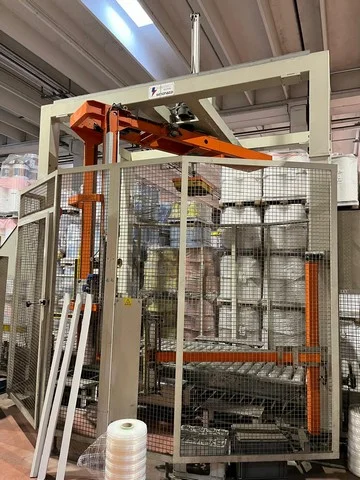 Used HELIX HS40 SCPS Pallet Wrapper for Wine Bottling Lines A 62 for wine bottling lines
