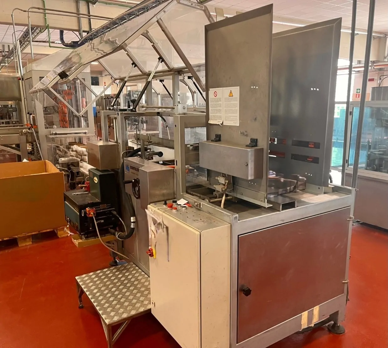 Used Bortolin Kemo FORMATRICE CARTONI Case Erector for Wine Bottling Lines G 83 for wine bottling lines