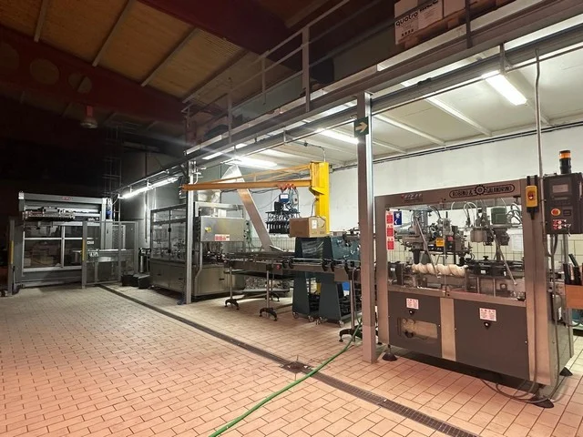 Used CIMEC BOTTLING LINE Complete Wine Bottling Line NP 701 for wine bottling lines