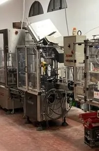 Used Robino & Galandrino Vulcan 3000 Wine Capsuling Machine BC 300 for wine bottling lines