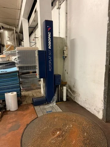 Used ROBOPAC ROTOPLAST 507 Pallet Wrapper for Wine Bottling Lines A 61 for wine bottling lines